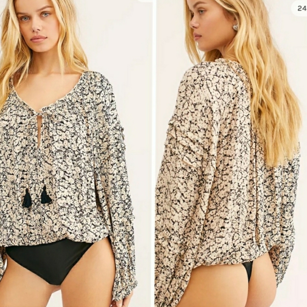 💯%free people All Tucks Printed Bodysuit